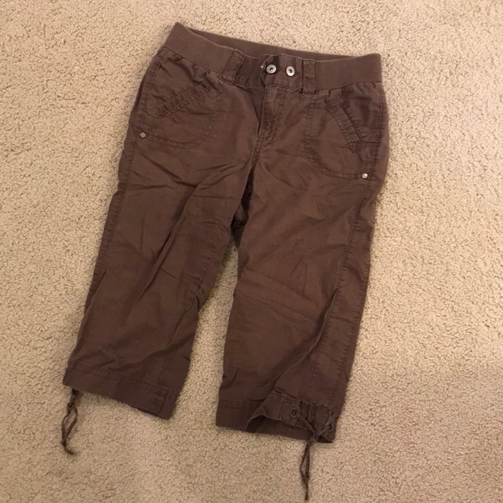 Maternity Capri with stretchy waist